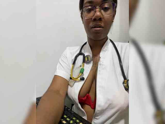 ReginaCorleone webcam