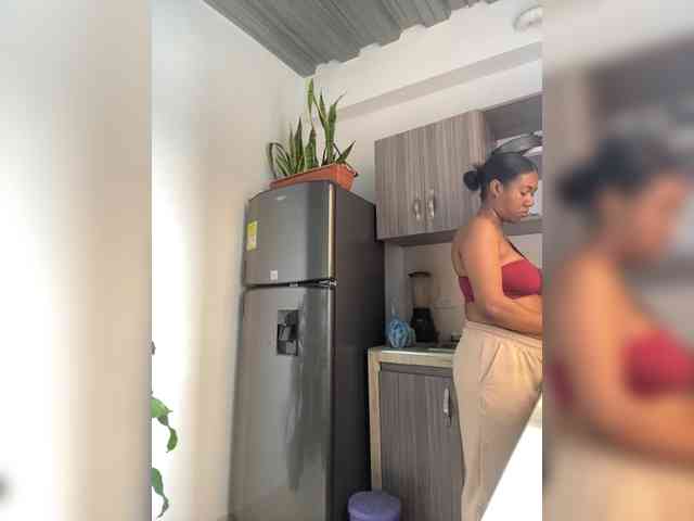 ReginaCorleone webcam