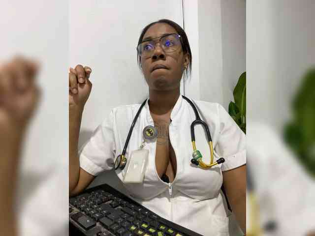 ReginaCorleone webcam