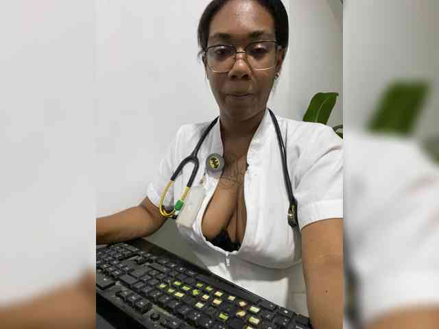 ReginaCorleone webcam