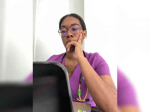 ReginaCorleone webcam