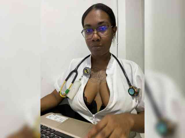 ReginaCorleone webcam
