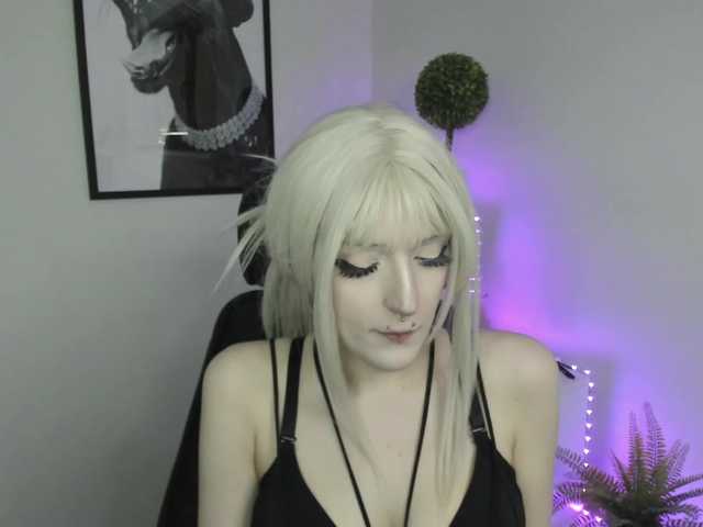 DreamNIKA live cam on BongaCams