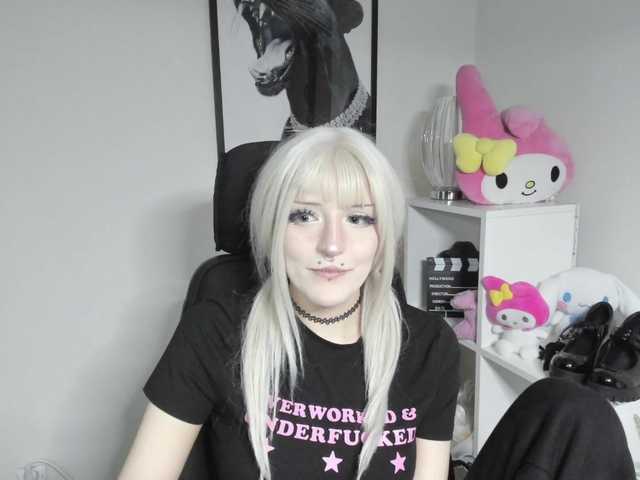 DreamNIKA live cam on BongaCams