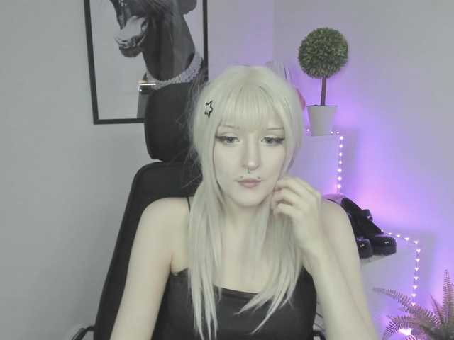 DreamNIKA live webcam show