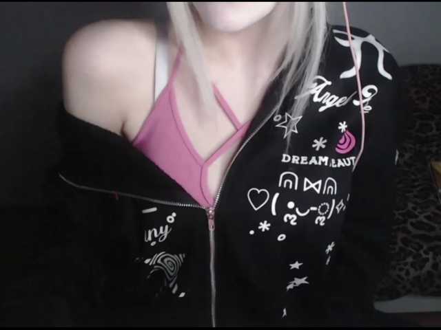 DreamNIKA live cam on BongaCams