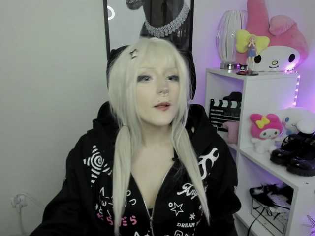 DreamNIKA live cam on BongaCams