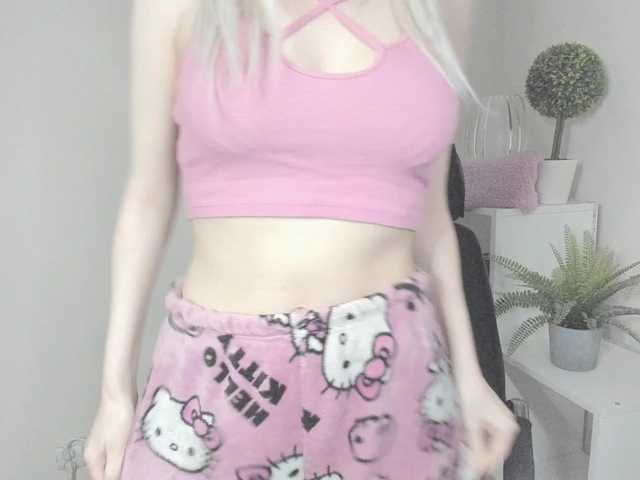 DreamNIKA live cam on BongaCams