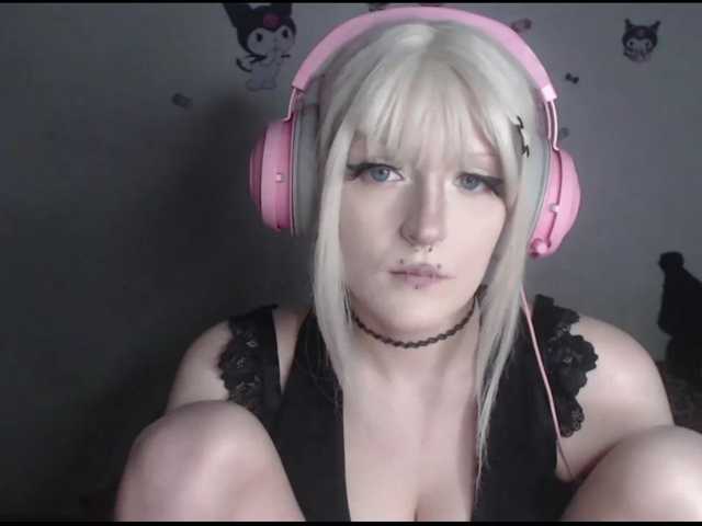 DreamNIKA live cam on BongaCams
