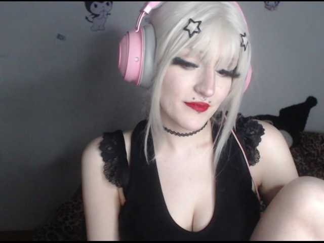 DreamNIKA live cam on BongaCams
