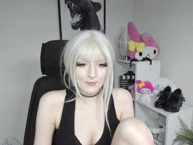 DreamNIKA live cam on BongaCams