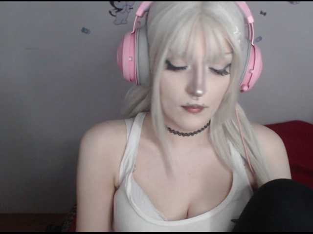 DreamNIKA live cam on BongaCams