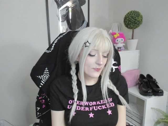 DreamNIKA live cam on BongaCams