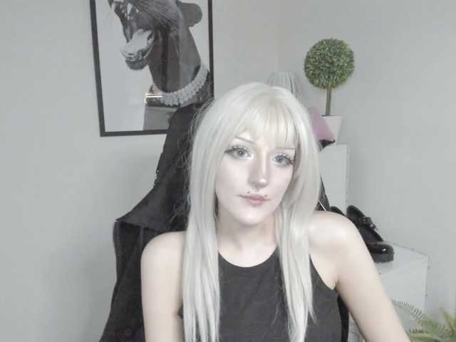 DreamNIKA live webcam show