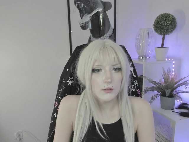 DreamNIKA live cam on BongaCams