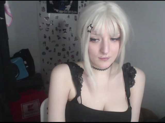 DreamNIKA live cam on BongaCams