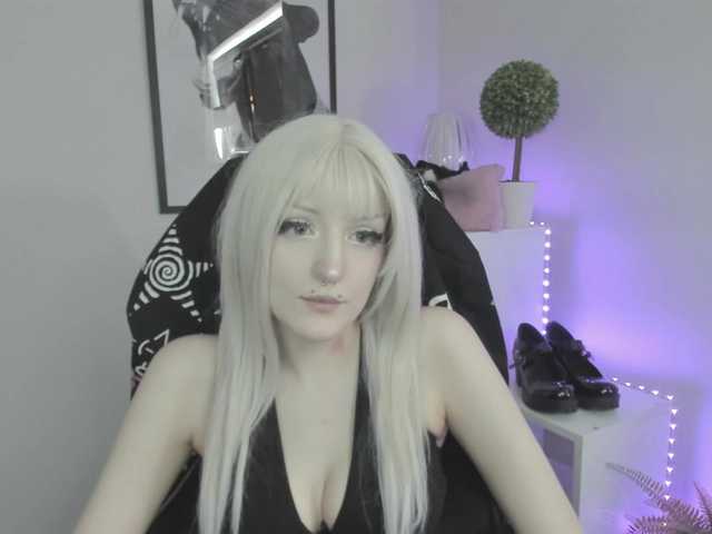 DreamNIKA live webcam show