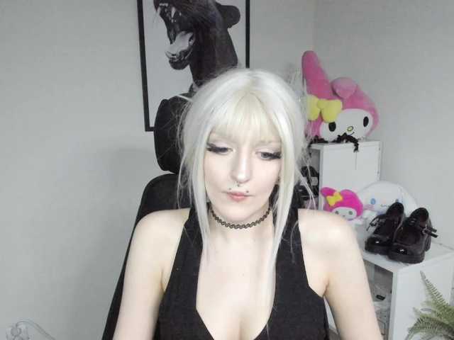 DreamNIKA live cam on BongaCams