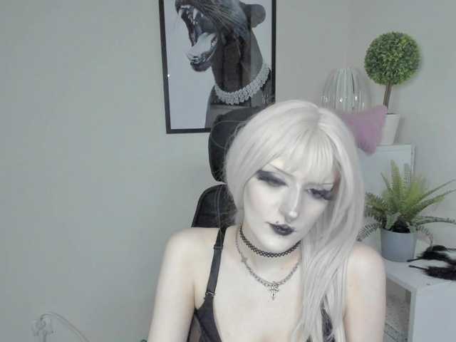 DreamNIKA live cam on BongaCams