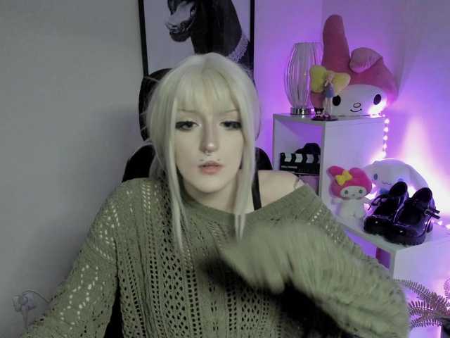 DreamNIKA live cam preview