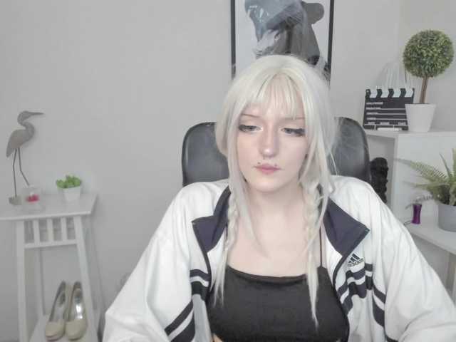 DreamNIKA live cam on UnifiedCams