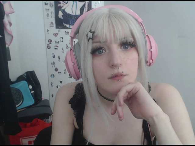 DreamNIKA live cam on BongaCams