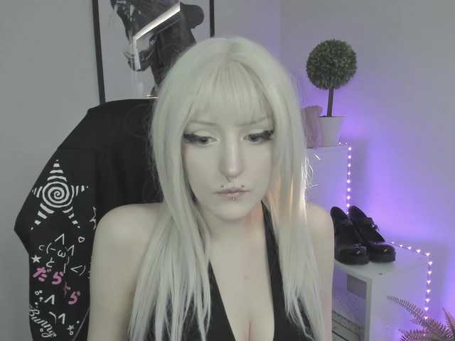 DreamNIKA live webcam show