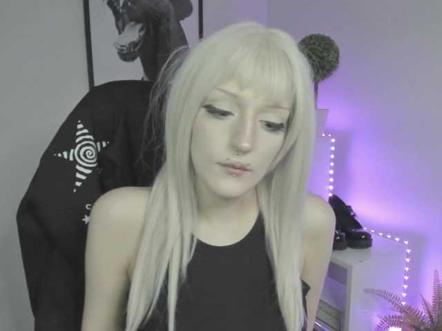 DreamNIKA live webcam show