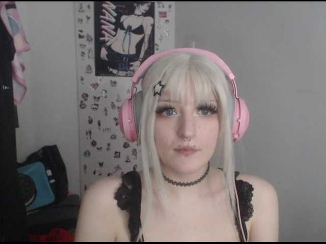 DreamNIKA live cam on BongaCams