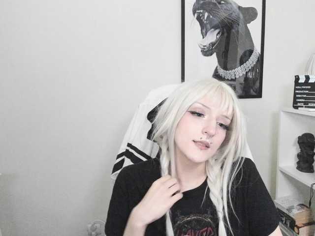 DreamNIKA live cam on BongaCams