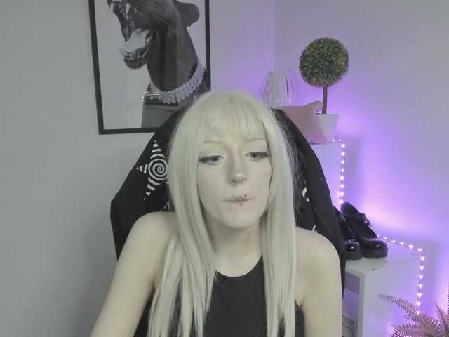 DreamNIKA live webcam show