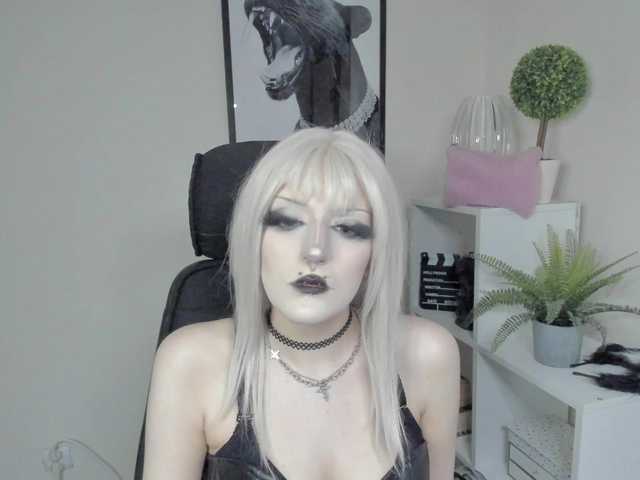 dreamnika live sex show
