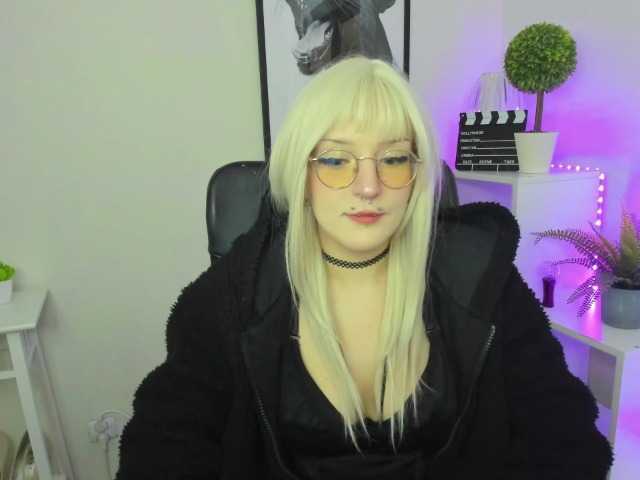 DreamNIKA live cam on BongaCams
