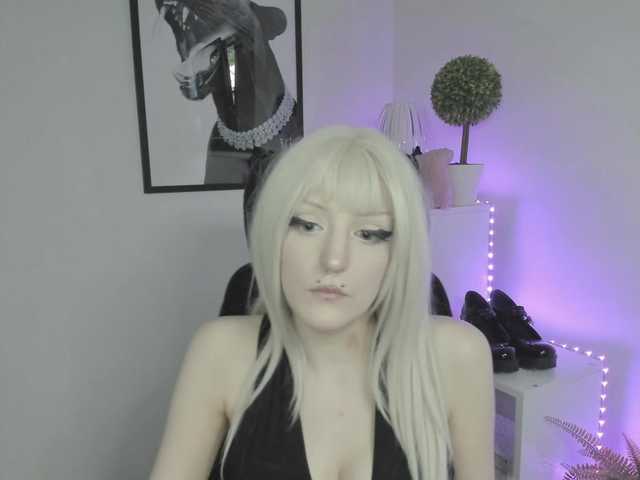 DreamNIKA live webcam show