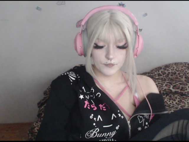 DreamNIKA live cam on BongaCams