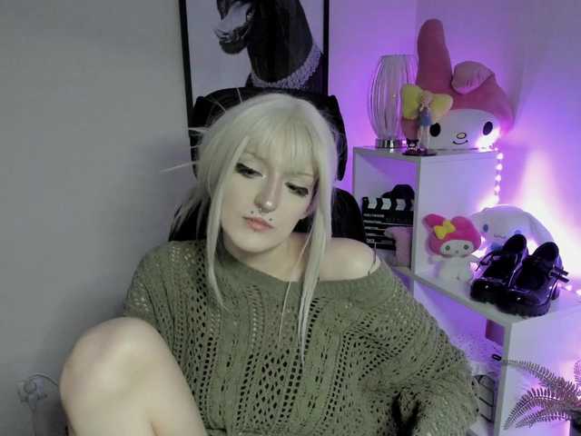 DreamNIKA live cam preview