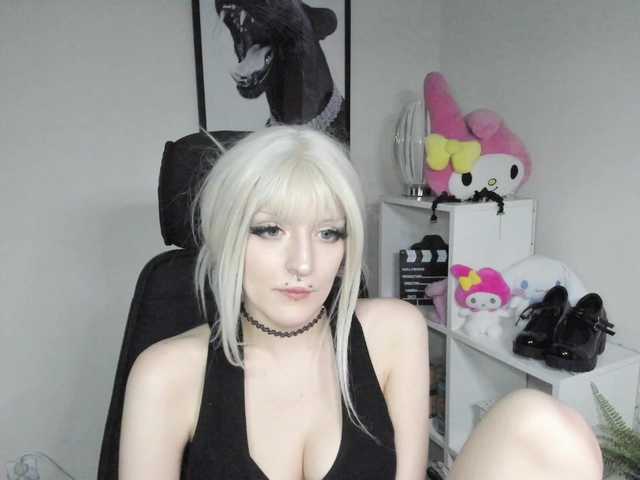 DreamNIKA live cam on BongaCams