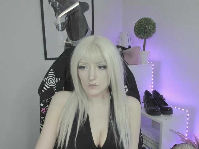 DreamNIKA live cam on BongaCams