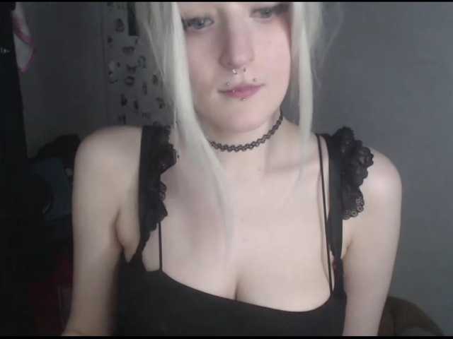 DreamNIKA live cam on BongaCams