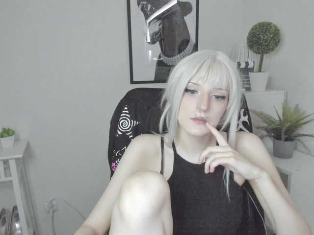 DreamNIKA live cam