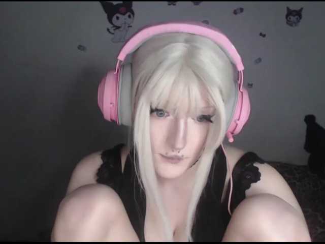 DreamNIKA live cam on BongaCams