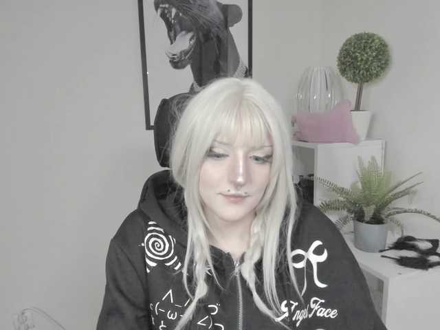 DreamNIKA live cam on BongaCams