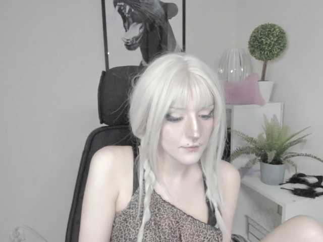 DreamNIKA live cam on BongaCams