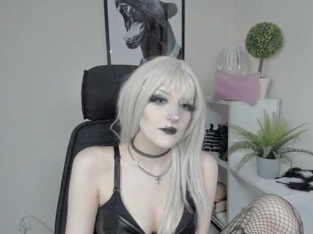 DreamNIKA live cam on BongaCams