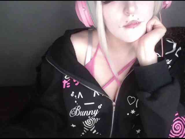 Model: DreamNIKA