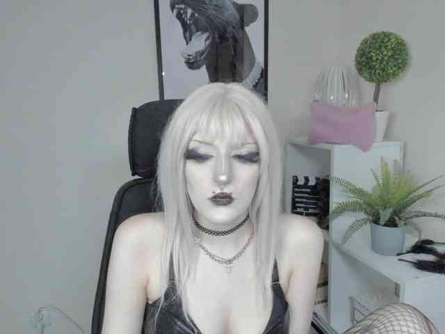 Model: DreamNIKA