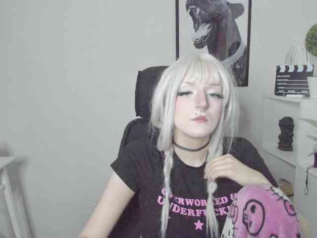 Model: DreamNIKA