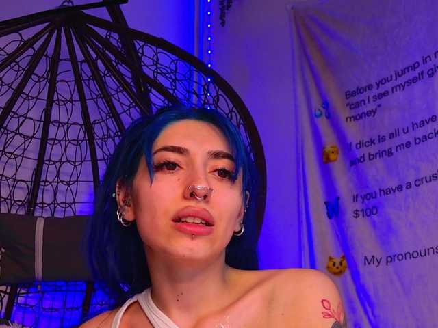 AriaVoss live cam on BongaCams