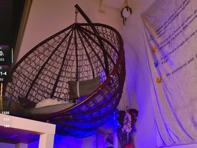 AriaVoss live cam on BongaCams