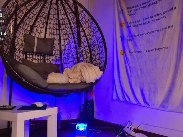 AriaVoss live cam on BongaCams